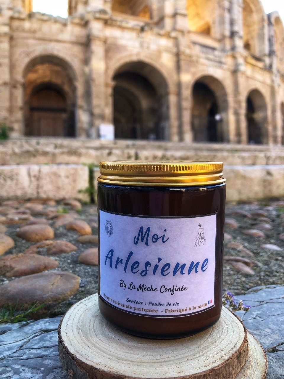 MOI, ARLESIENNE