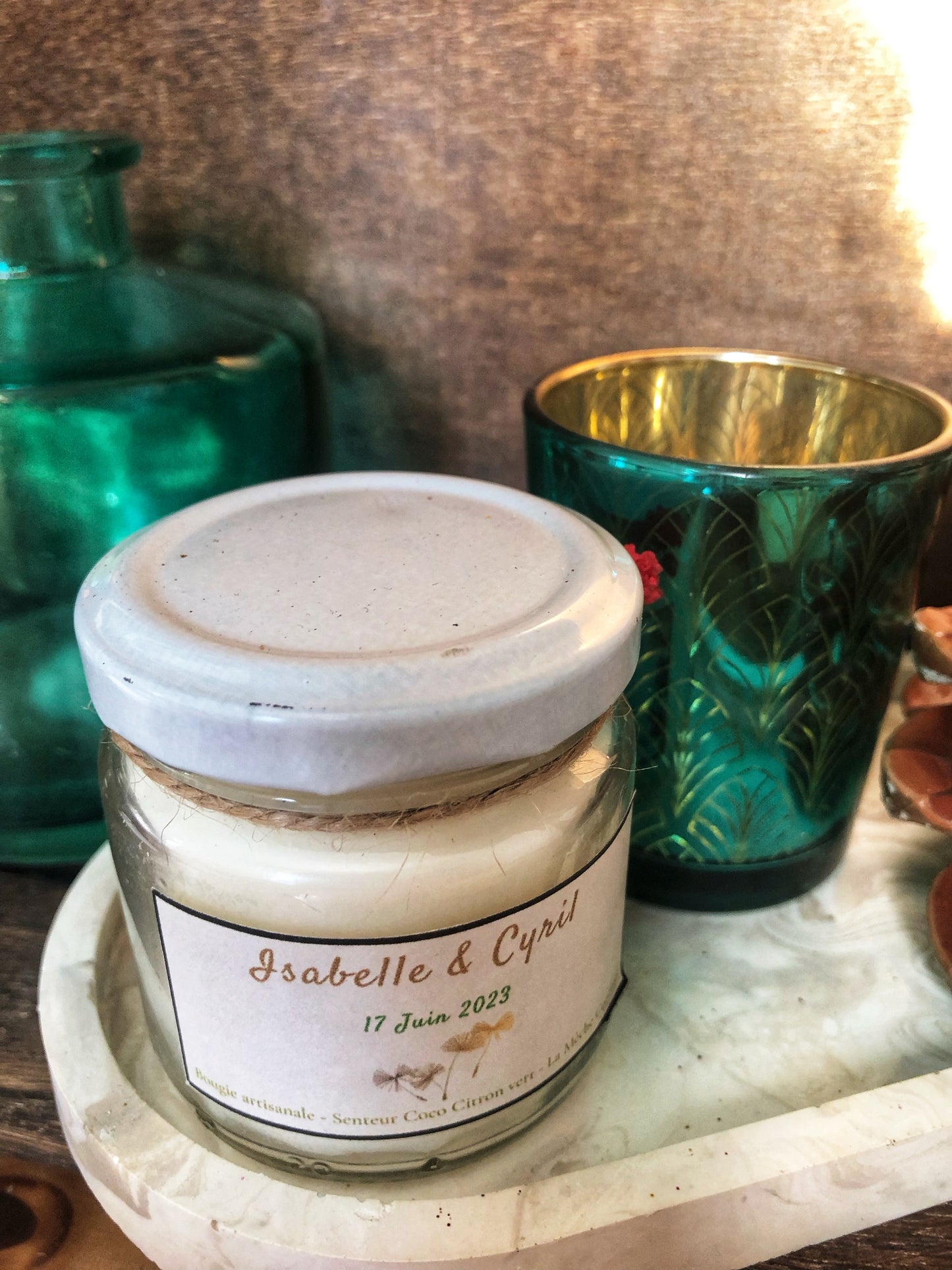 PETITE BOUGIE INVITE A OFFRIR