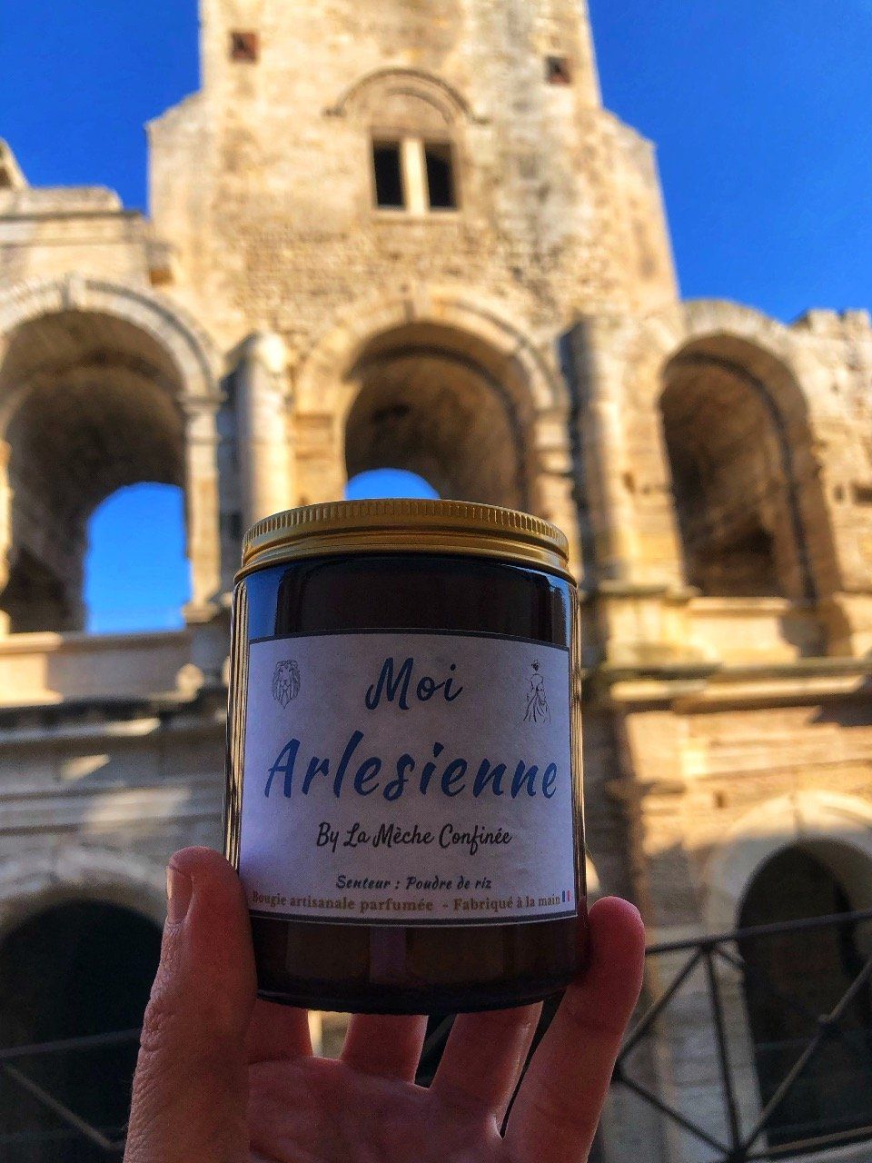 MOI, ARLESIENNE